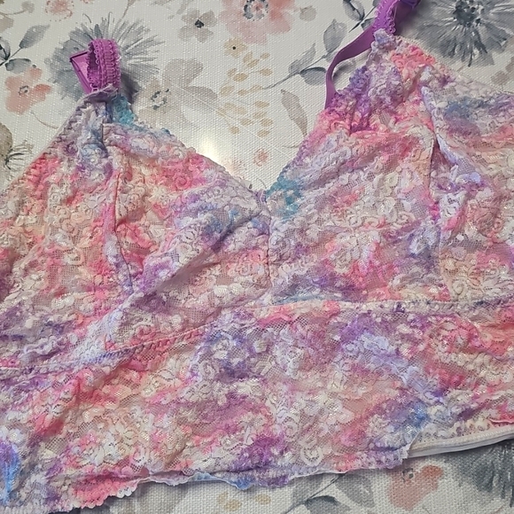 Bralette - Picture 1 of 4